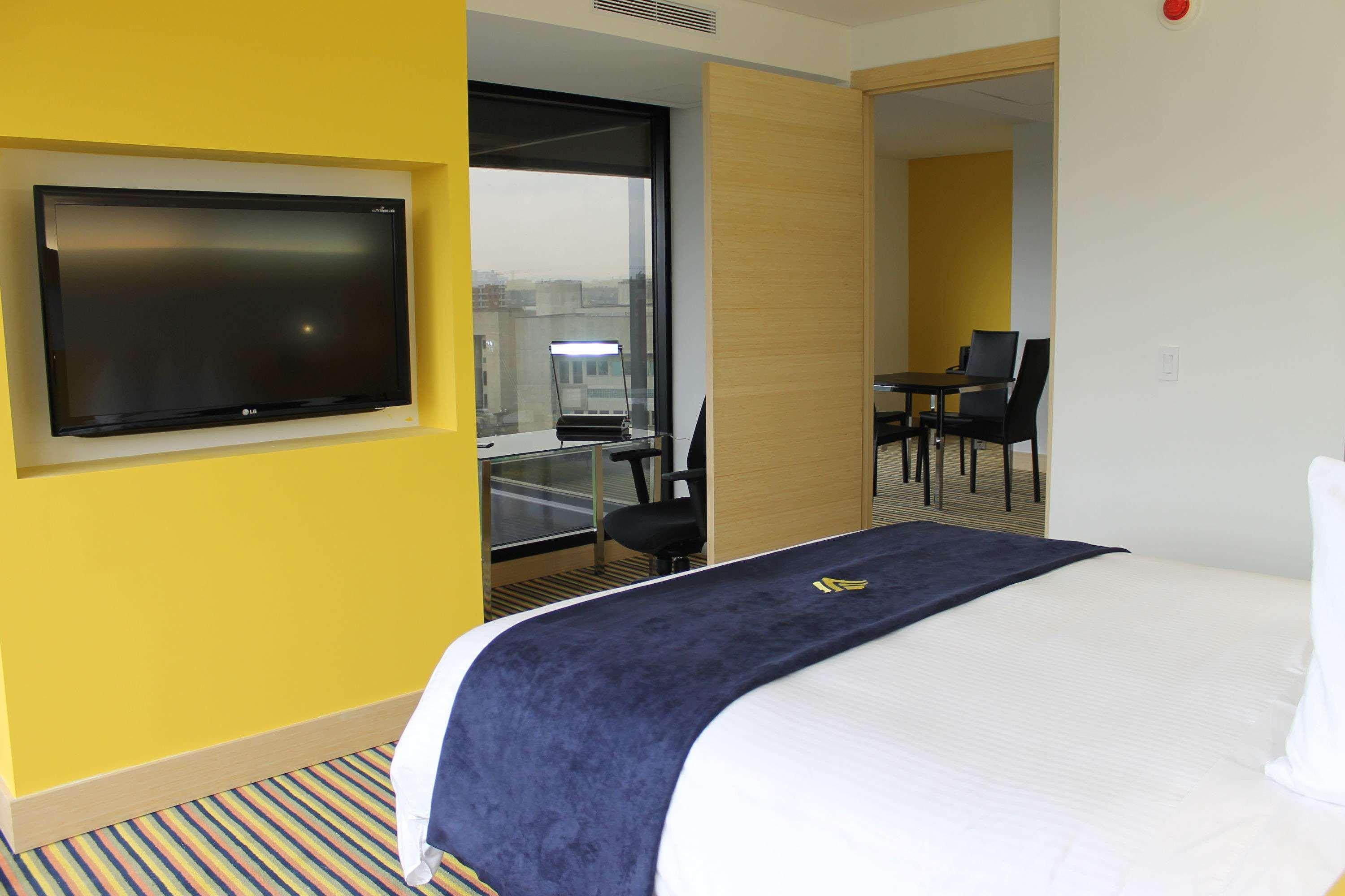 Wyndham Bogota Hotel Exterior foto A room at the hotel