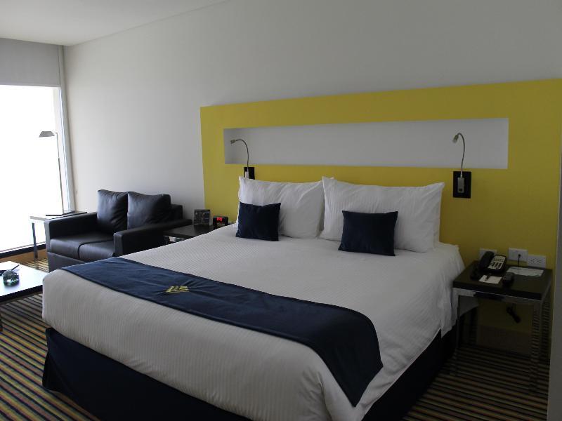 Wyndham Bogota Hotel Exterior foto A room at the hotel