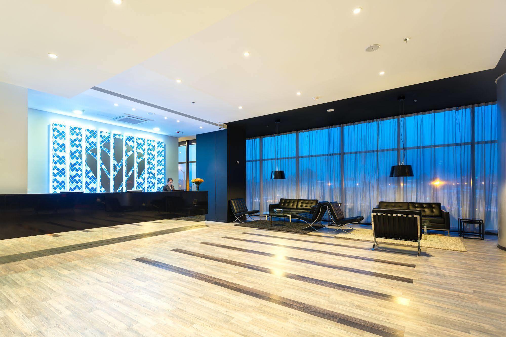 Wyndham Bogota Hotel Exterior foto Lobby