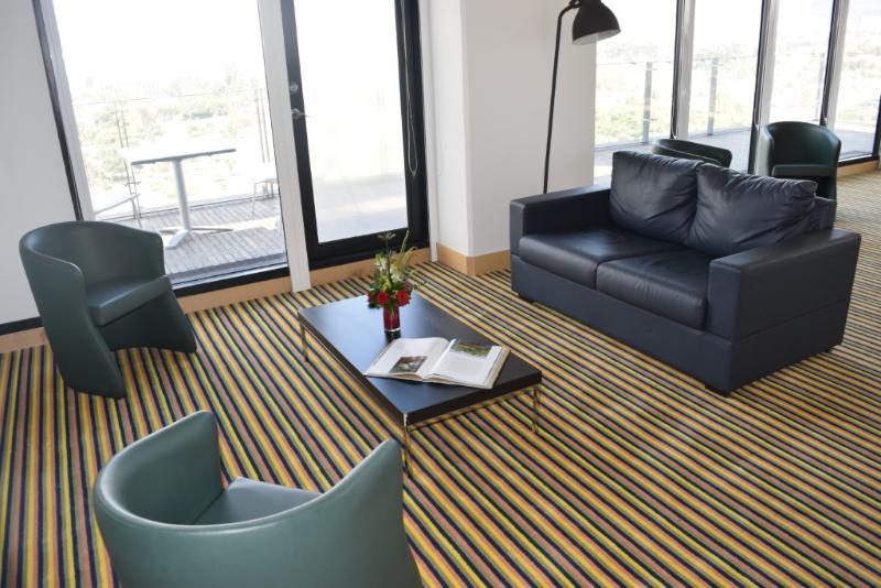 Wyndham Bogota Hotel Exterior foto A room with carpet